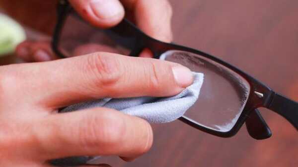 How to Remove Scratches from Eyeglasses and Sunglasses, by Spicelens
